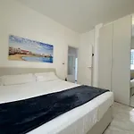 Amare Vecchio Apartment *